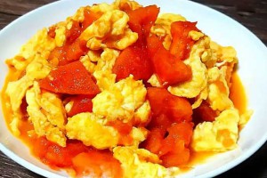 医生提醒：西红柿炒鸡蛋，尽量不要放“此物”，很多人都做错了！